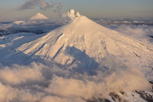 Afiche de "Descubre Chile desde el aire con esta exposición virtual de la Universidad del Maule"